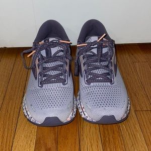 Brooks Ghost 14 sneakers